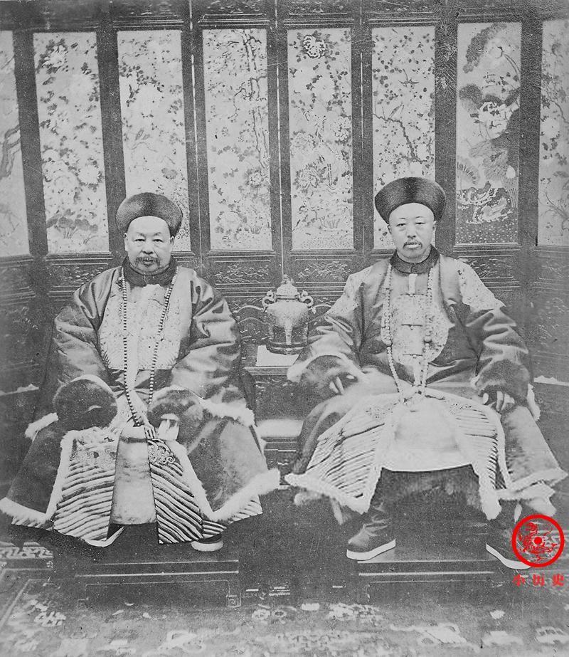 暑期档票房破百亿《南京照相馆》领跑暑期档票房破百亿，南京照相馆领跑，电影市场的火热现象解读